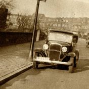 Kenteken: A 24485; Opel, foto: "Het Noorden in Woord en Beeld" 27-11-1936