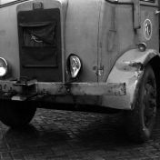 Kenteken: A 41535; Seddon, ongeval Groningerstraat Assen, 14-11-1949 foto: L Huizinga