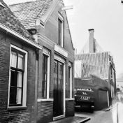 Kenteken: A 2471; Ford, Lutkenieuwstraat 42-44, 1935-1940, foto: E. J. Luit