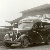 Kenteken: A 27603; Citroën, Stationsweg, Hoogezand-Sappemeer 20-8-1940. foto: J. H. Bleeker