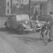 Kenteken: A 8515; Citroën Traction Avant, foto: "Het Noorden in Woord en Beeld" 01-04-1938