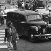 Kenteken: A 14121; Austin bestelauto, Groningen, 1955, foto: uitsnede 2248-6296.jpg; Fotograaf: Fotobedrijf Piet Boonstra