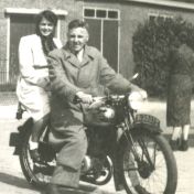 Kenteken: A 35375; Sparta, uitsnede foto J. Nagel