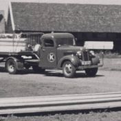 Kenteken: A 12037; Oldsmobile, foto: still uit de film "Koerts hout", 21-04-1937, coll GrA (2209-AV26576)