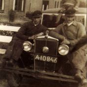 Kenteken: A 10846; Morris, foto: archief W. Mollema