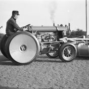 Kenteken: A 30764; Fordson, foto: archief Gemeentereiniging (1475)