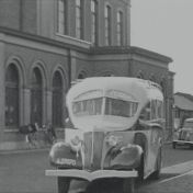 Kenteken: A 27070; Chevrolet, Winschoten, 1936, foto: Still uit GAVA-film AV2068