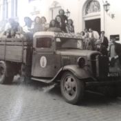 Kenteken: A 11056; Chevrolet met gasgenerator, foto: v. Schooten