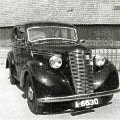 Kenteken: A 6630; Morris "Ten" uit 1947, foto: H. H. van Dijken