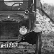 Kenteken: A 11757; Ford, uitsnede foto: archief W. Mollema