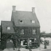 Kenteken: A 17347; Veendam, Stationsstraat, 1937, foto: collectie Gemeente Veendam NL_GVDA_620_1.jpg