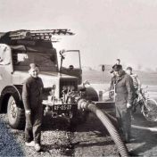 Kenteken: A 47812; Dodge, met nieuw kenteken, foto: W. Schuitema