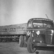 Kenteken: A 47492; Volvo vrachtwagen met schommelas oplegger, foto: J. Smits
