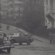 Kenteken: A 1743; Plymouth tijdens de Harz-ralley, 30-04-1939, foto: still uit de film "Harz-rit (Autorally)", 1939, coll. GrA (2209-AV21967)