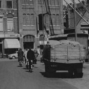 Kenteken: A 16197; Groningen, Aweg ca. 1953, foto: uitsnede 1785-0331.jpg