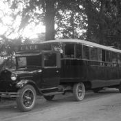 Kenteken: A 8114; Ford opleggerbus 1929, foto: collectie K. van der Zwaard