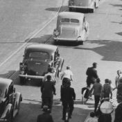 Kenteken: A 15137; Chevrolet, Groningen, Hereweg, 1937, foto: uitsnede 1785-1235.jpg
