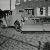 Kenteken: A 27163; Ford Junior veegmachine, november 1937, foto: archief Gemeentereiniging (1475)