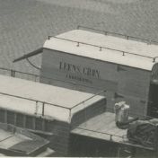 Kenteken: A 13036;  Groningen, Vismarkt ca. 1930, foto: uitsnede 1785-25148.jpg