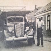 Kenteken: A 24421; Ford vrachtwagen, ca. 1937, foto: J. Smits