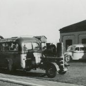 Kenteken: A 29685; Chevrolet met gasgenerator, foto: K. van Schenk Brill