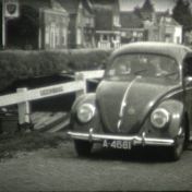 Kenteken: A 4681; Volkswagen, ca. 1955 foto: Still uit GAVA-film AV7591