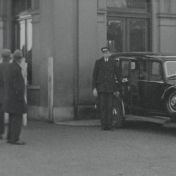 Kenteken: A 1912; Adler, Winschoten, 1936, foto: Still uit GAVA-film AV2068