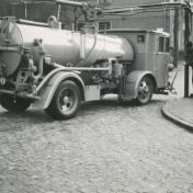 Kenteken: A 27165; foto uit "Fordwereld" februari 1938 (1769-12970)