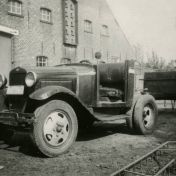 Kenteken: A 27962; Ford, omgebouwd bij Garage Dijkhuizen, foto: H.J. Dijkhuizen
