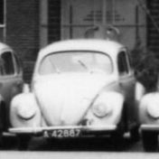 Kenteken: A 42887; Volkswagen, uitsnede foto Streekhistorisch Centrum Stadskanaal