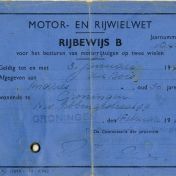 Kenteken: A 34009; Motorrijbewijs, 1946, uit archief A. du Bois (AW 2021-246)