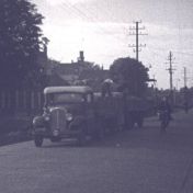 Kenteken: A 778; Stewart, foto: still uit de film "Veendam: gegroeid uit het veen", M. Hekkens, G.H. Steurman, C. Hollander, 1936-1939, coll GrA (2209-AV7593)