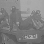 Kenteken: A 27377; foto: Still uit GAVA-film AV2801