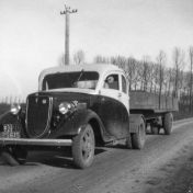 Kenteken: A 25615; Ford, foto: R. Koopmans