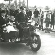 Kenteken: A 13061; Harley Davidson, Bloemencorso t.g.v. het 40 jarig regeringsjubileum van Konining Wilhelmina 08-09-1938, fotograaf: van der Peijl (2139-4-001)