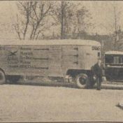 Kenteken: A 24298; Mercedes vrachtwagen van vrachtdienst "de Zwaluw", 1934 foto: H. E. Boonstra
