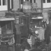 Kenteken: A 15356; Groningen, Grote Markt 1929, foto: uitsnede 1785-4728.jpg