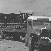 Kenteken: A 6050; Fordson,  foto: Still uit GAVA-film AV7946