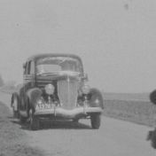 Kenteken: A 13743; Ford, 1940-1944, foto: Still uit GAVA-film AV0097