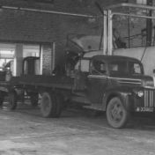 Kenteken: A 33962; Ford, uitsnede foto S. Muller
