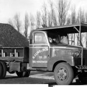 Kenteken: A 24397; Omgebouwde GMC (Licentie Studebaker), foto: R. Heersema