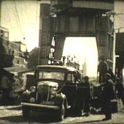 Kenteken: A 14221; Chevrolet, haven Delfzijl ca. 1939, foto: Still uit GAVA-film AV0178