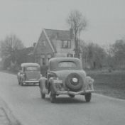 Kenteken: A 30160; Ford,  foto: Still uit GAVA-film AV0535