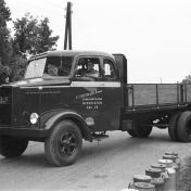 Kenteken: A 33649; MAN vrachtwagen met Bulthuis cabine, Noordwolde, foto: R.F. Bulthuis