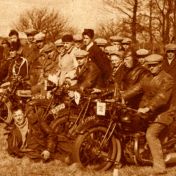 Kenteken: A 3728; uitsnede foto "Het Noorden in Woord en Beeld" 10-04-1931
