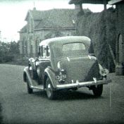 Kenteken: A 13851; Plymouth, ca. 1935, foto: Still uit GAVA-film AV1424