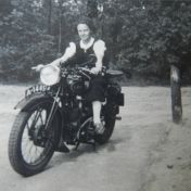 Kenteken: A 1445; AJS,  Foto 2: G. Rosier
