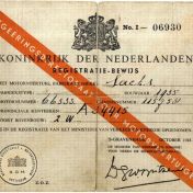 Kenteken: A 34415; Registratiebewijs Sachs, 1945, uit archief Rijwiel- en Brommerhandel Gerard Ettema, foto: Stichting Historie Stedum
