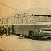 Kenteken: A 26115; Kermisschoolbus, foto: collectie Groninger Archieven (AW2019.225)