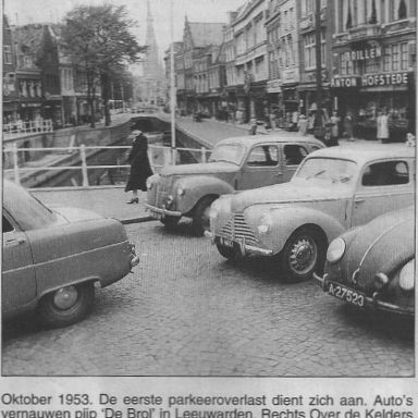 Kenteken: A 27523; Leeuwarder Courant 17-11-2005, foto: Jac. Stienstra